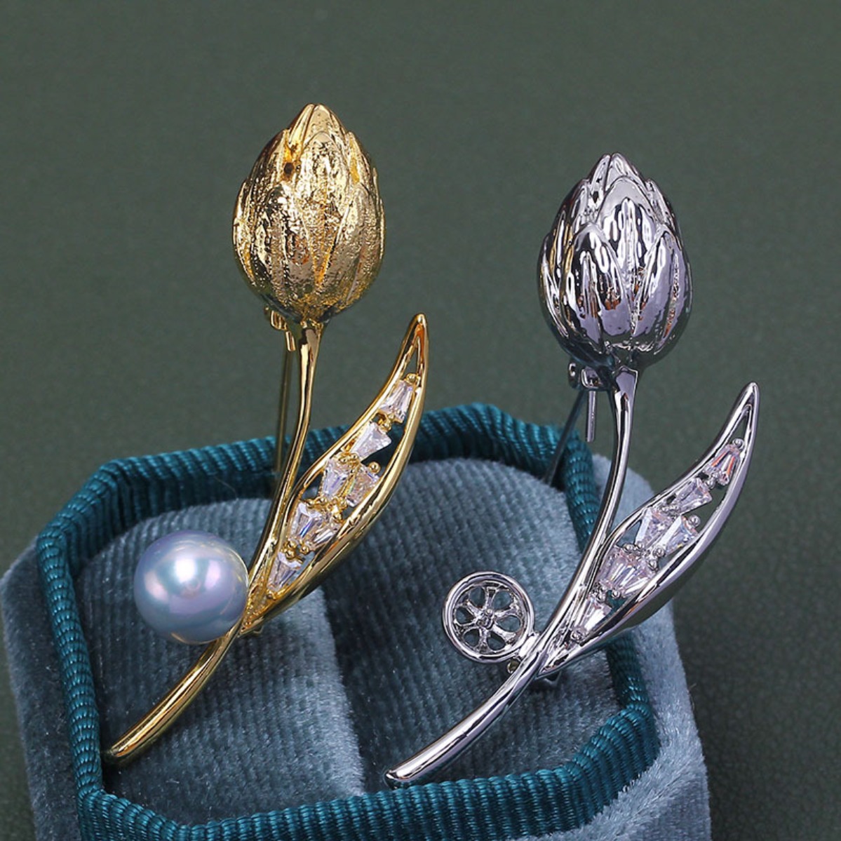 Brooch Pin Gold - ชุดอุปกรณ์ทำเข็มกลัด DIY ฐานเข็มกลัดทองเหลืองชุบทอง ลายดอกทิวลิป ประดับเพชรซิรกอนไมโครพาเว่ พร้อมฐานสำหรับติดไข่มุก