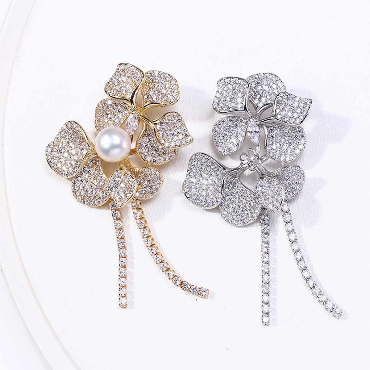 Brooch Pin Gold - ชุดอุปกรณ์ทำเข็มกลัด DIY ลายดอกไม้ ชุบทองเหลือง ฐานเข็มกลัดประดับเพชรซิร์คอน เข็มกลัดไข่มุกสุดฮิตสำหรับสุภาพสตรี