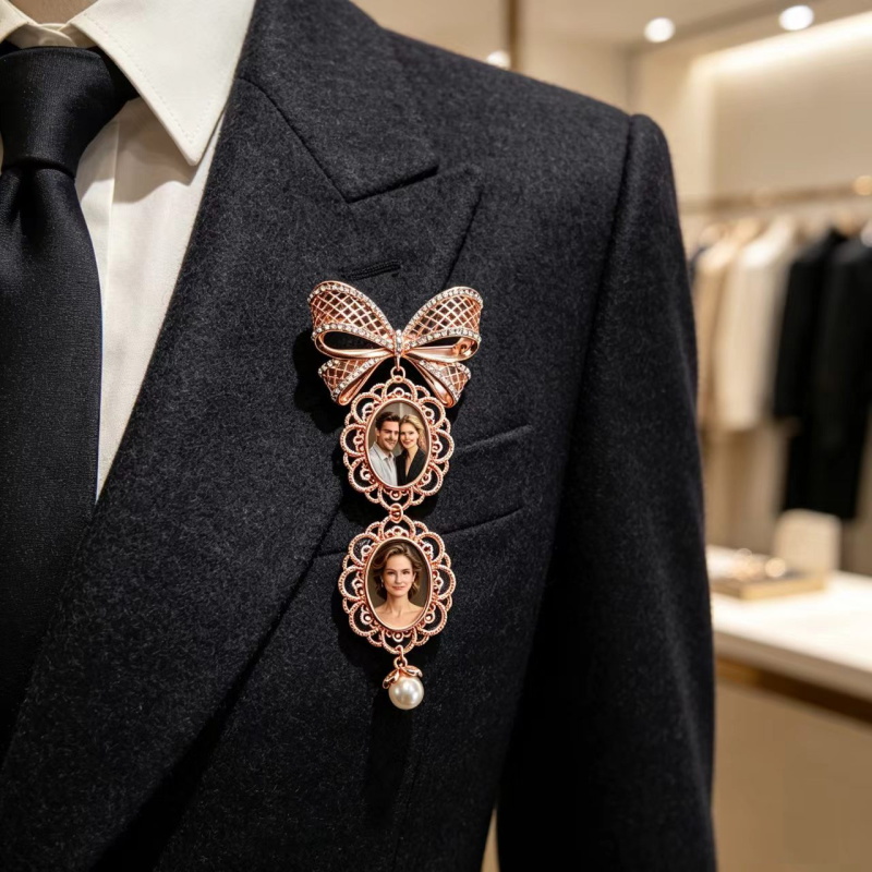 Brooch Pin Gold - เข็มกลัดรูปโบว์ประดับภาพถ่ายตามสั่ง, เข็มกลัดกรอบรูปที่ระลึกประดับเพชรและไข่มุกสีโรสโกลด์, ของตกแต่งสำหรับช่อดอกไม้งานแต่งงาน, ชุดสูท และกระเป๋าถือ