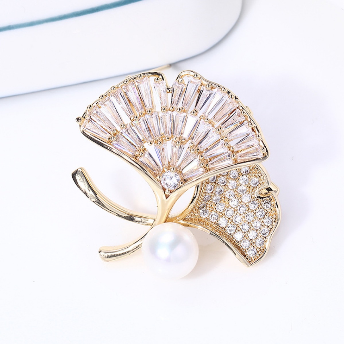 เข็มกลัดลายใบแปะก๊วย ประดับด้ว - Brooch Pin Gold บทวิจารณ์และราคา