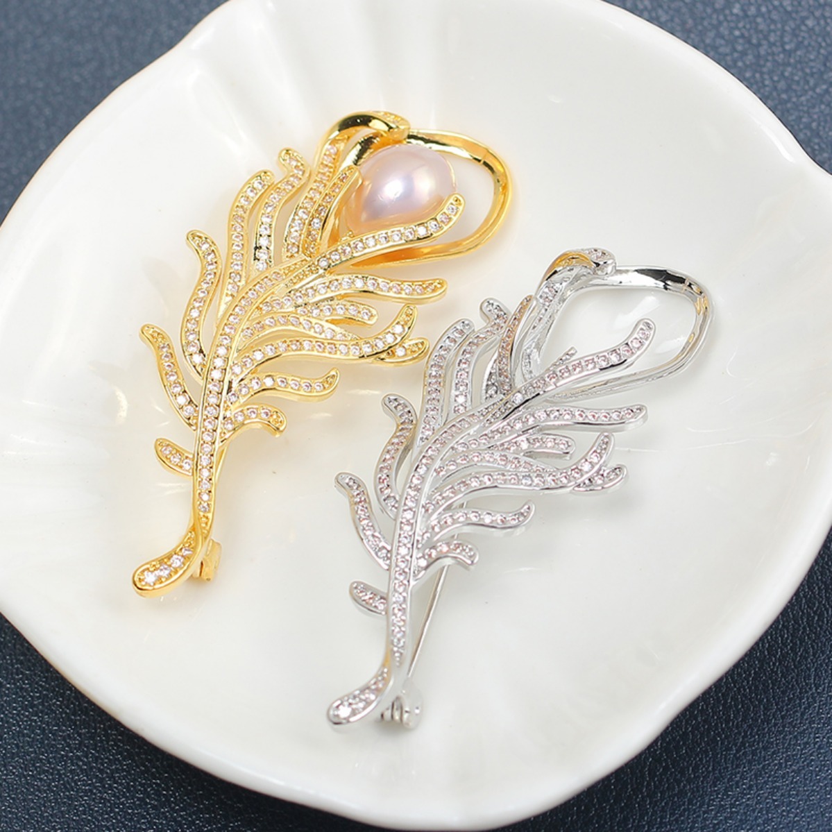 ชุดอุปกรณ์ทำเข็มกลัด DIY ลายขน - Brooch Pin Gold บทวิจารณ์และราคา